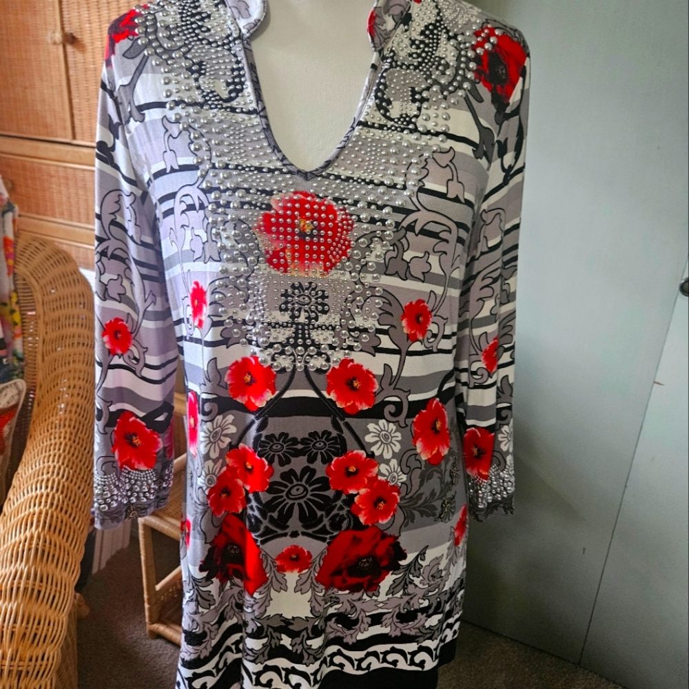 Cristina top perfect for leggings